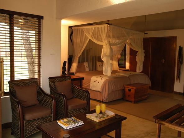 Serondella Lodge - Bedroom2